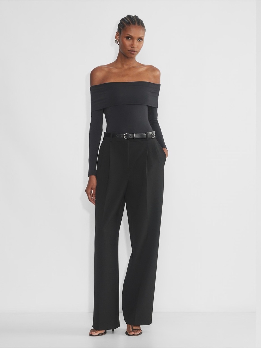 NWT - Aritzia Contour Deco Bodysuit - Black - Size M